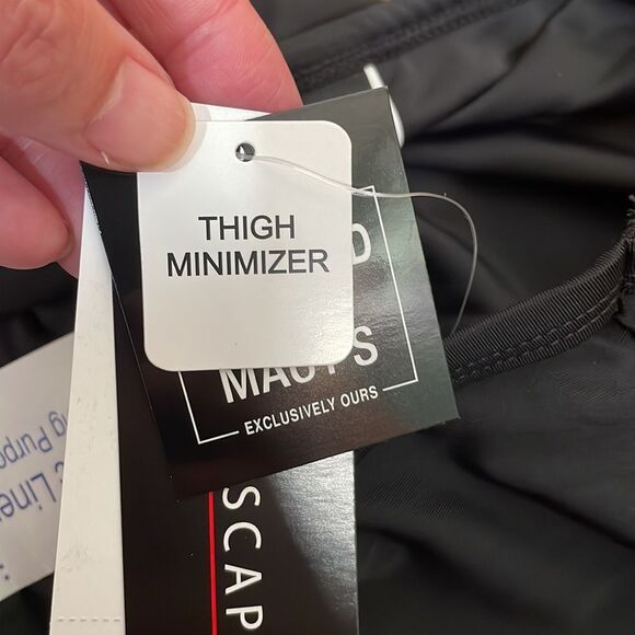 Island Escape Mariposa Ruffled Ruched Swimsuit Skirt size 10 NWT - Picture 9 of 10